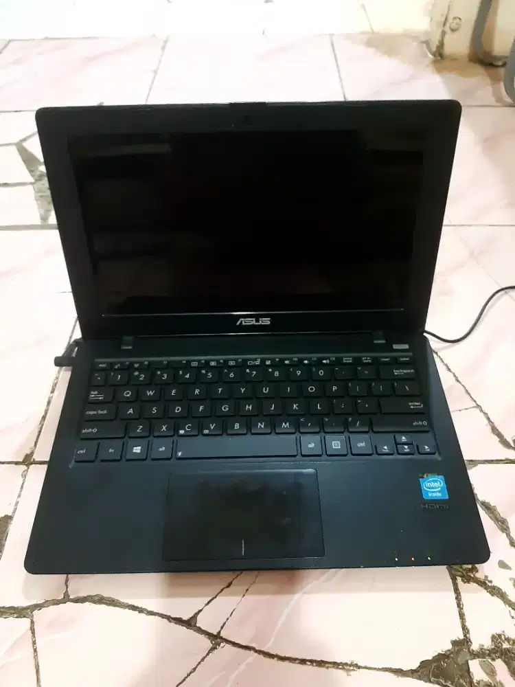 Laptop asus 12 inch