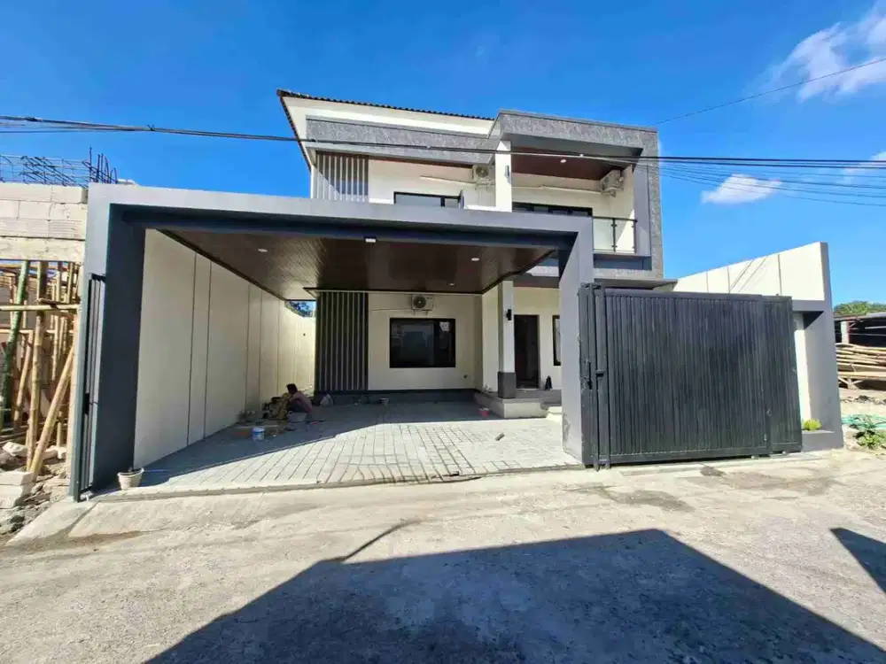 Rumah Mewah Full Furnish Kolam Renang Seputar Jogja Bay Maguwoharjo