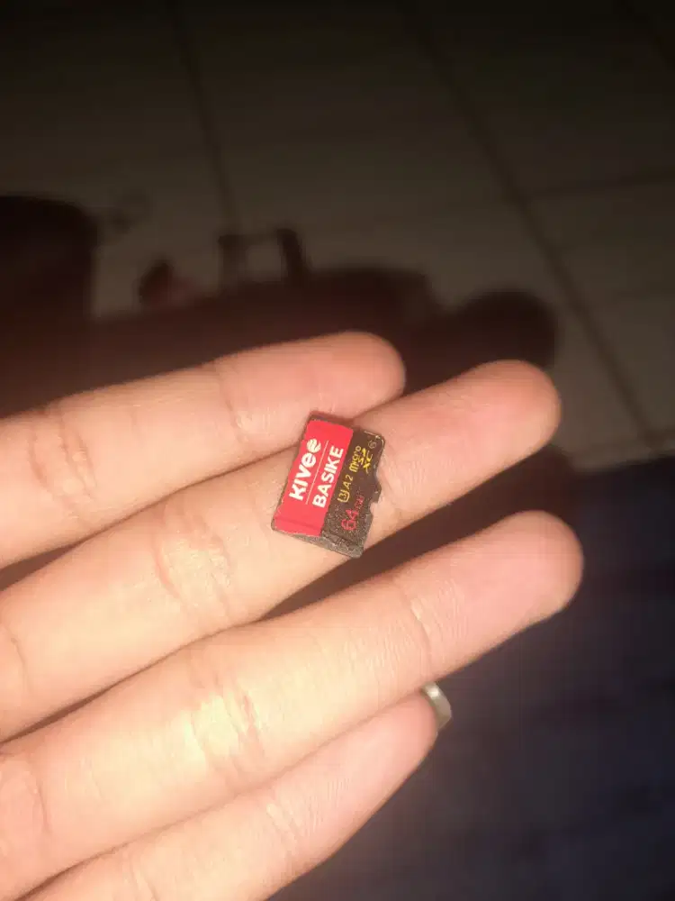 Microphone Boya BY-MM1 + sd card KIVEE BASIKE micro 64 gb