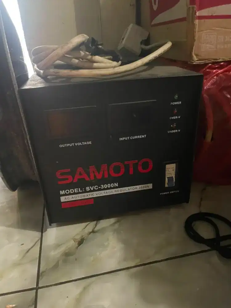 Dijual stabilizer merk samoto SR 3000VA type relay