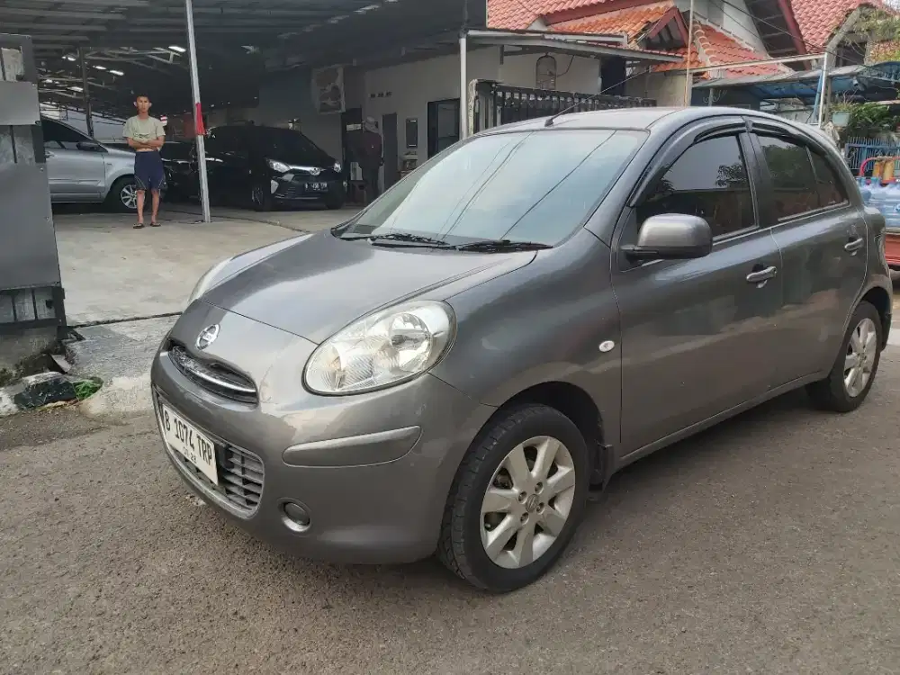TDP 5 JUTA Nissan March L MT 2013 Abu2 (TRP)