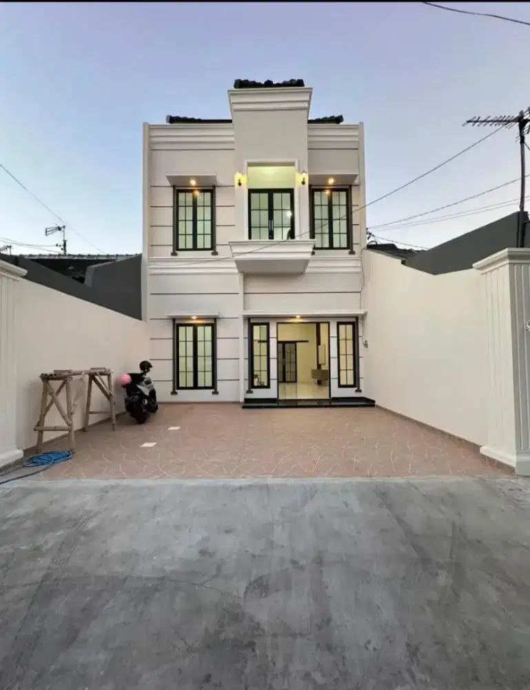 Rumah American Classic Sawojajar Malang