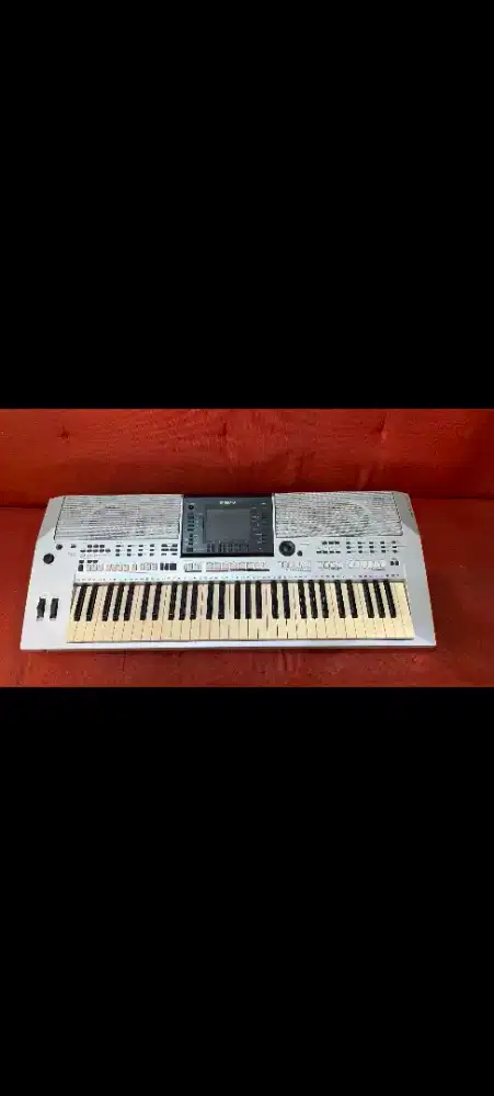 Keyboard yamaha psr s900