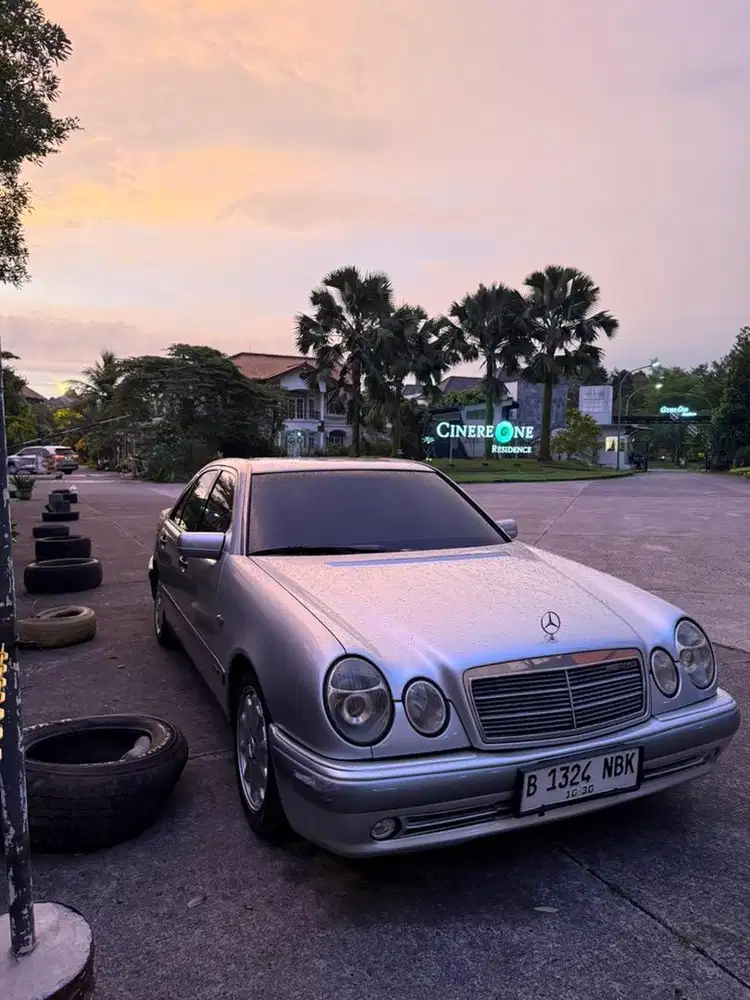 Mercedes Benz E230 Classic W210