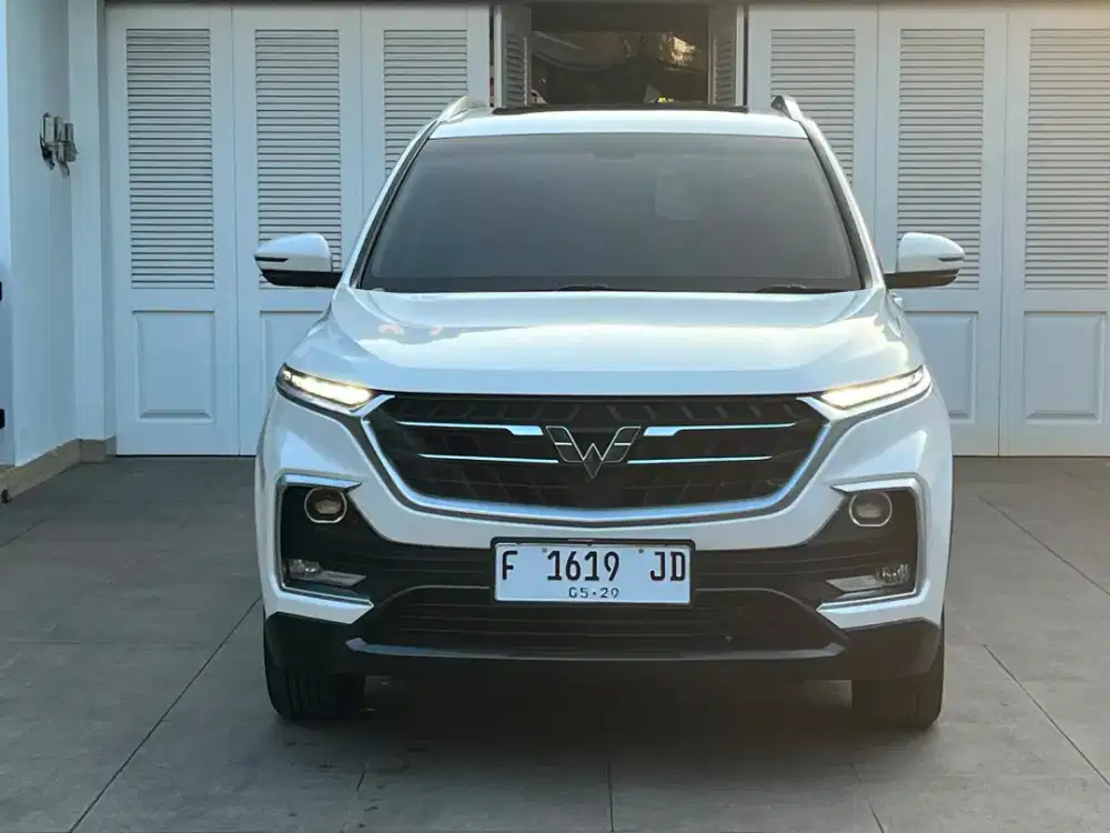 WULING ALMAZ 1.5L T LUXURY MATIC PUTIH