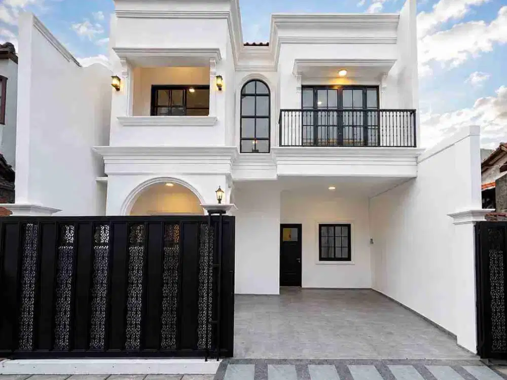 Rumah baru klasik modern di Joglo Jakarta Barat