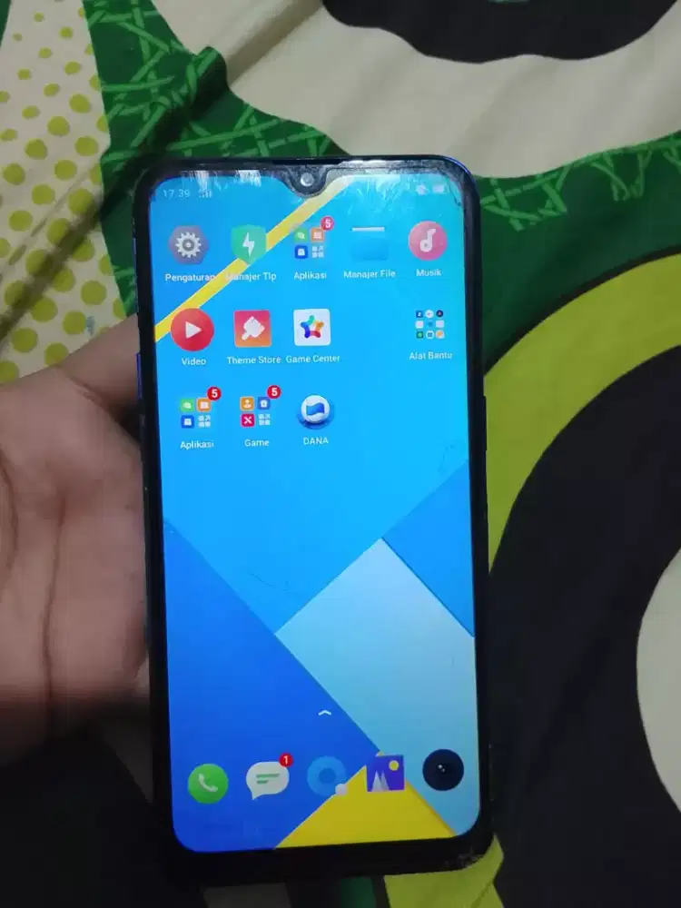 Realme c2 , ram 2 minus pemakaian 250rb nego bensin