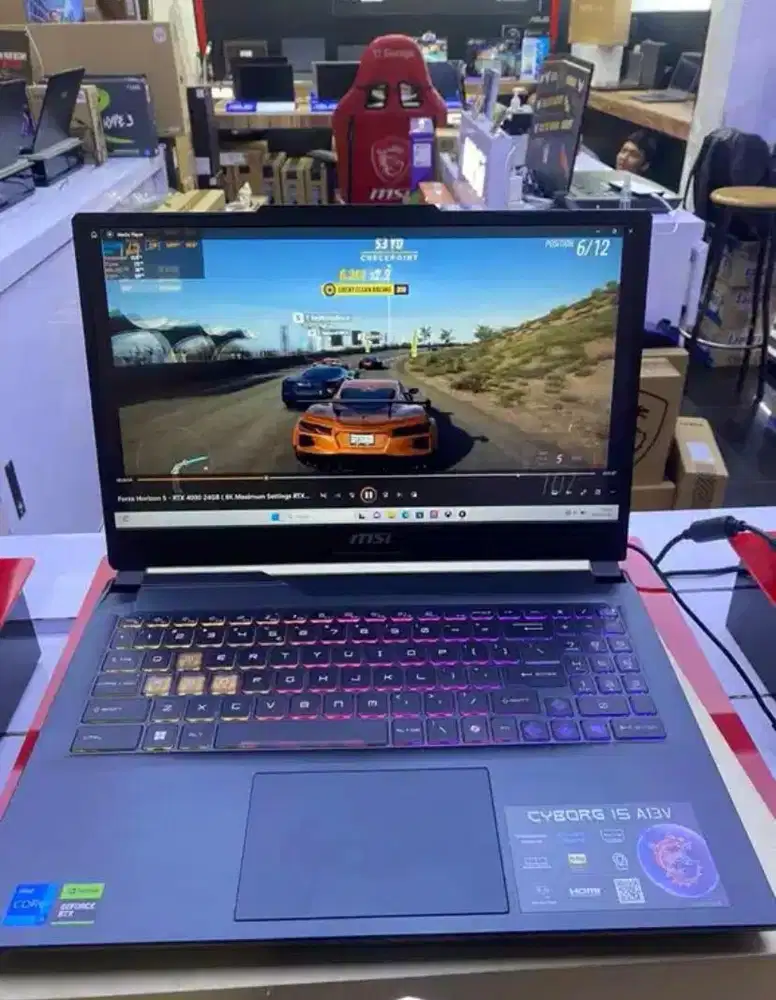 Laptop MSI CYBORG 15 A13V