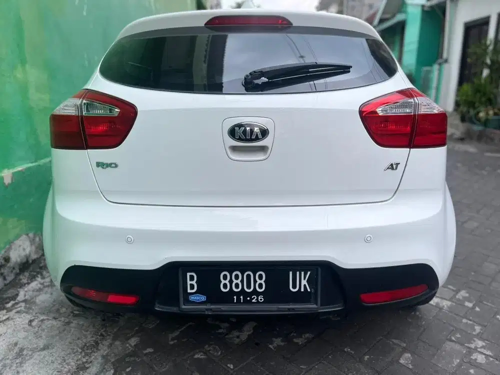 kia rio matic istimewa luar dalam