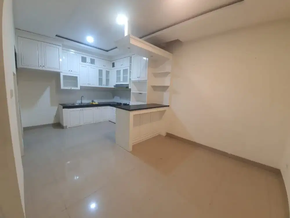 DISEWAKAN RUMAH FULL RENOV SEMI FURNISH DI CLUSTER SHINANO JAKARTA GARDEN CITY