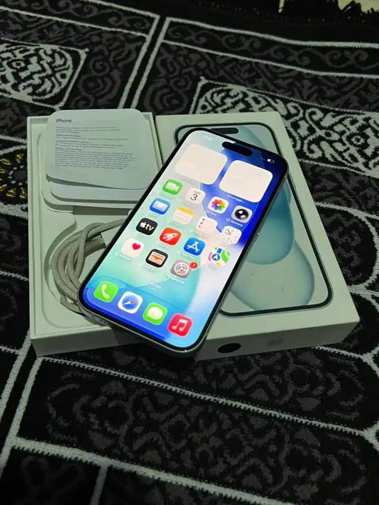 iPhone 15 128Gb iBox