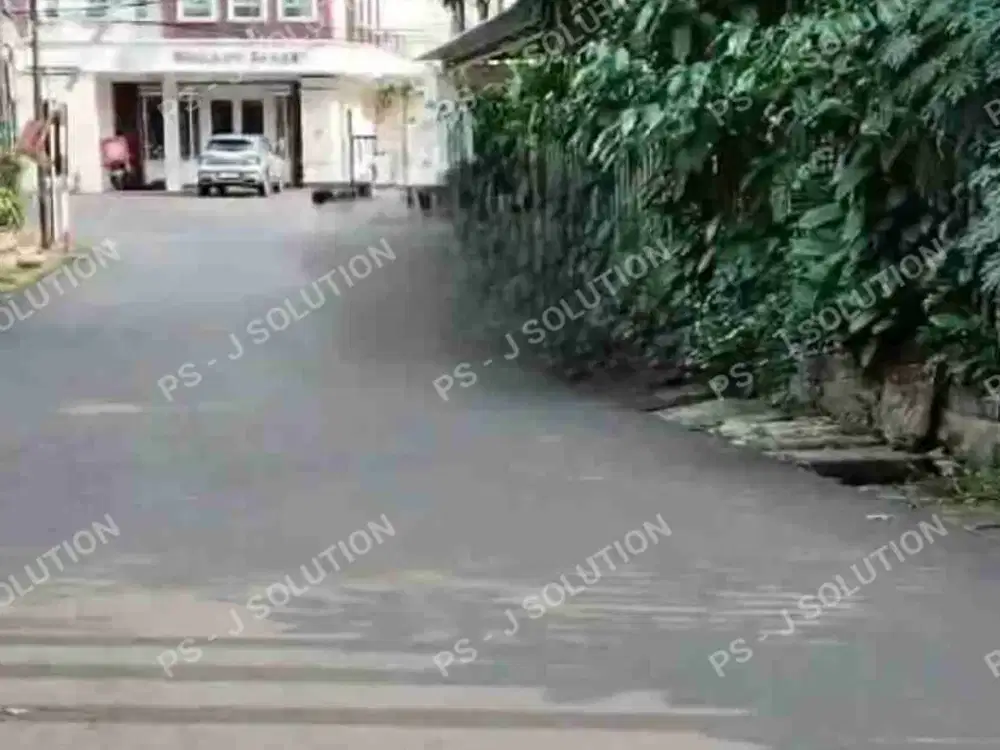 RUMAH TUA HITUNG TANAH MURAH DI JAKSEL