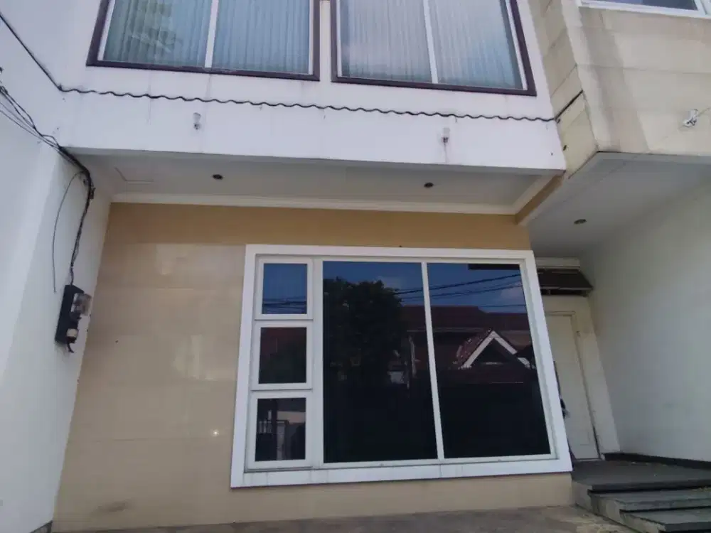 DIJUAL RUMAH SEMI FURNISHED DI KAYUPUTIH JAKARTA TIMUR