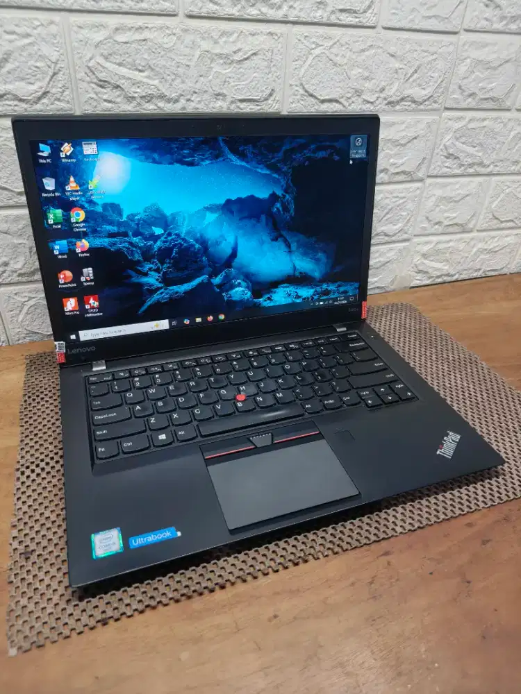 Lenovo Thinkpad T460s intel Core i5 Gen-6 (8/128gb) 14 inch SLIM Mulus
