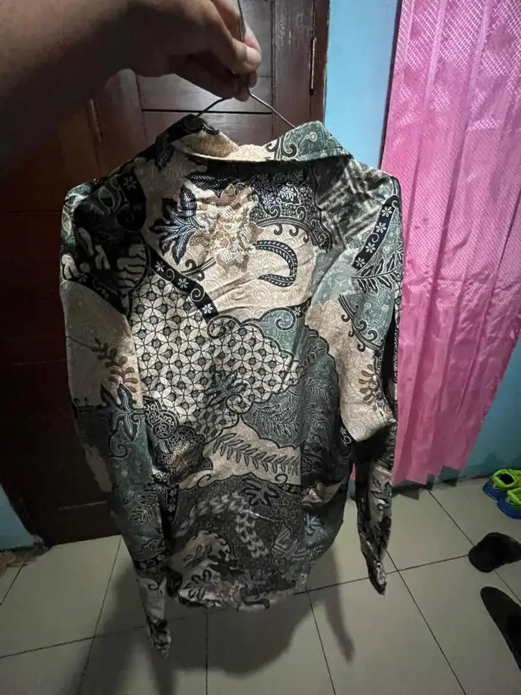 Baju batik ukuran L