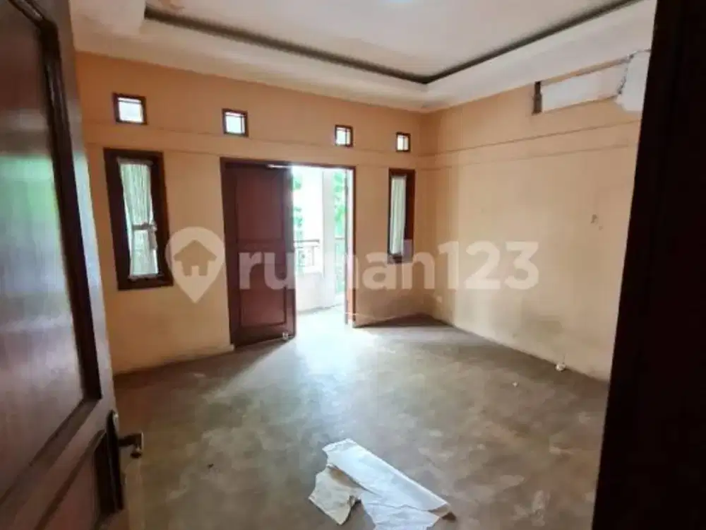 Rumah 2Lantai Siap Huni Cocok untuk Cafe, Bimbel, Kantor, Resto, Lokasi Strategis Dekat Kuliner Cihapit, Bip, Bec, Kampus Itb,Unisba, di Riau,Sayap Ri