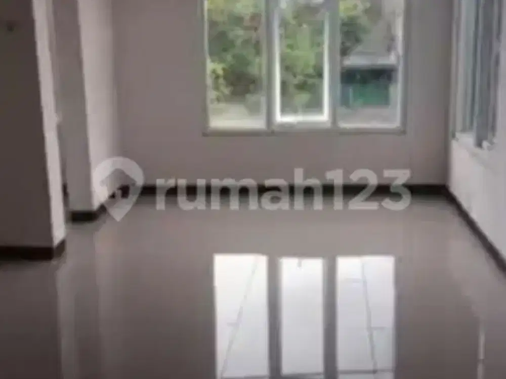 Rumah 3Lantai Siap Huni Hadap Utara, Lokasi Strategis, Dekat Terminal Antapani, Griya, Super Indo, Klinik Medika, Rs Hermina, di Antapani, Arcamanik,