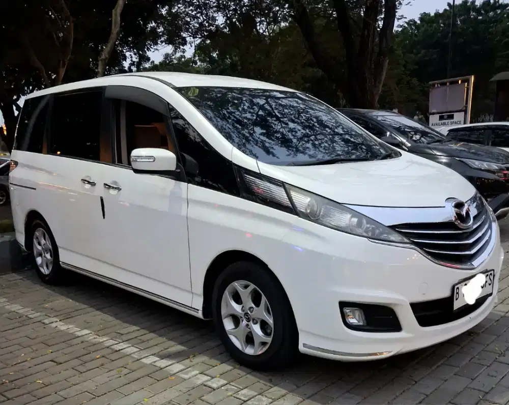 Mazda Biante 2.0 Skyactive at 2015