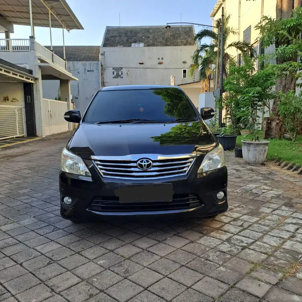 Kijang Innova 2.5 V AT Diesel 2012