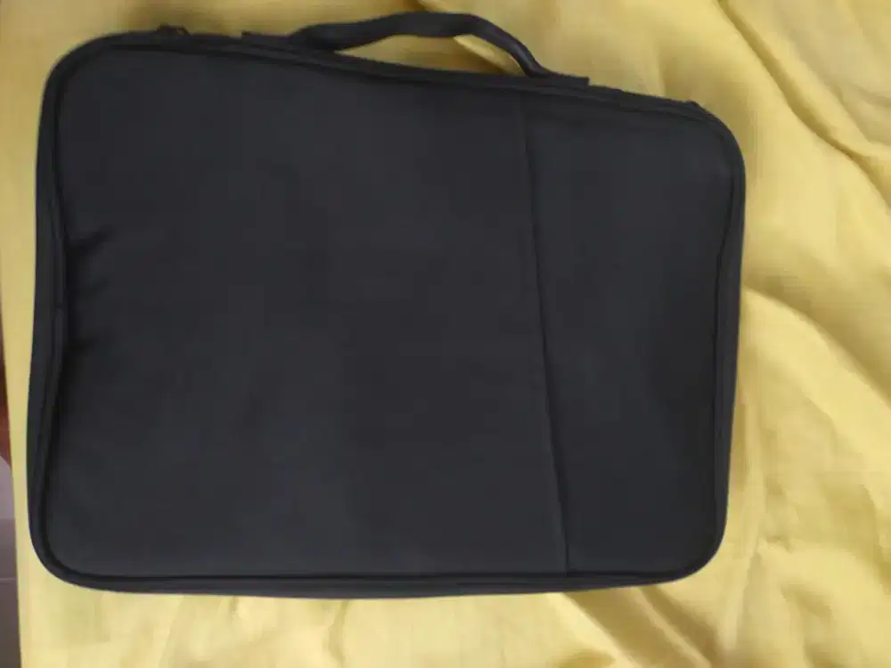 Jual tas notebook atau Tablet 50k nego tipis