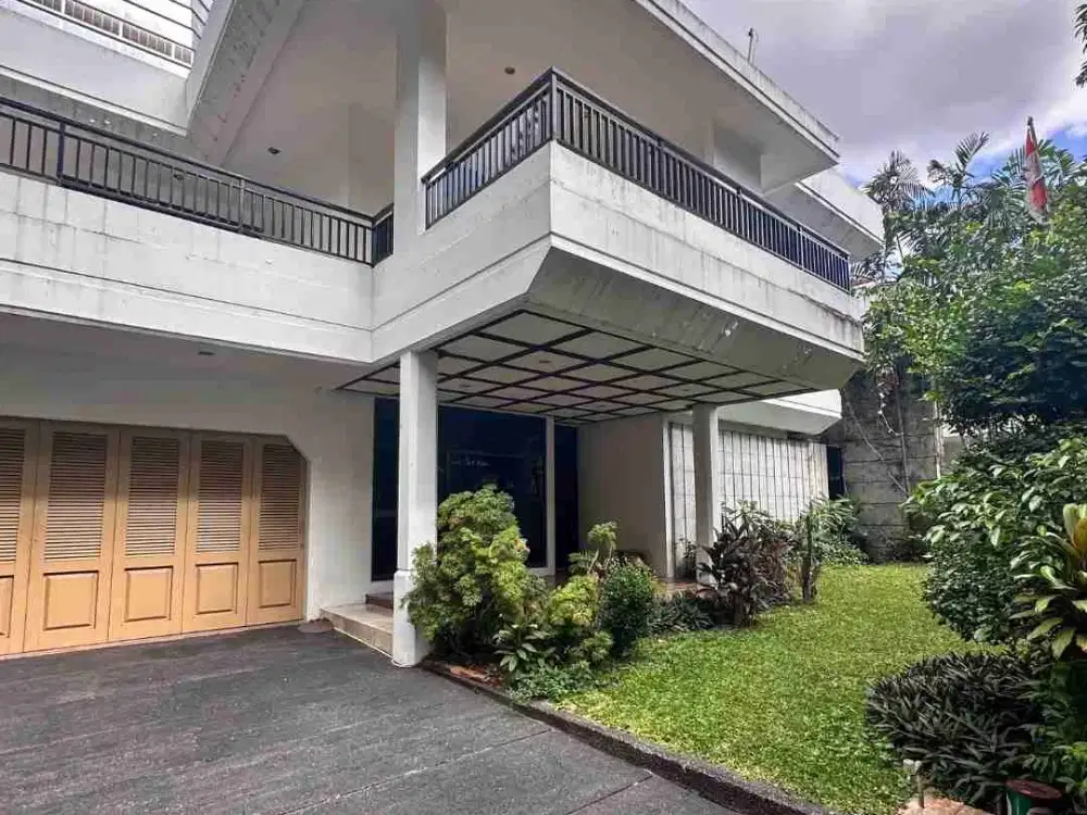 jarang ada rumah besar area premium mega Kuningan jaksel