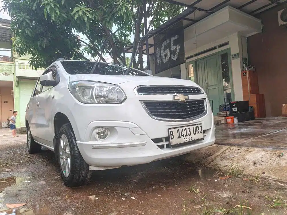 Chevrolet Spin 2013 Bensin
