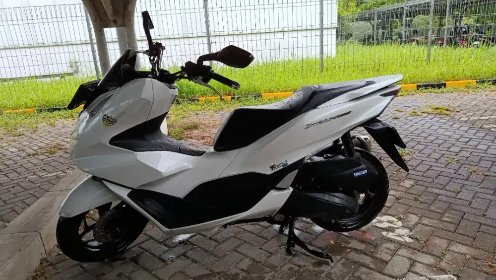 Dijual motor honda PCX CBS 160cc thn 2024