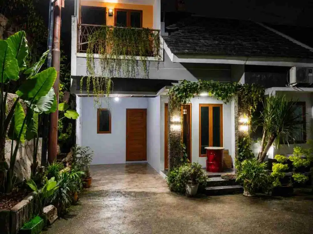 Rumah Townhouse SHM di Cijantung Villa
