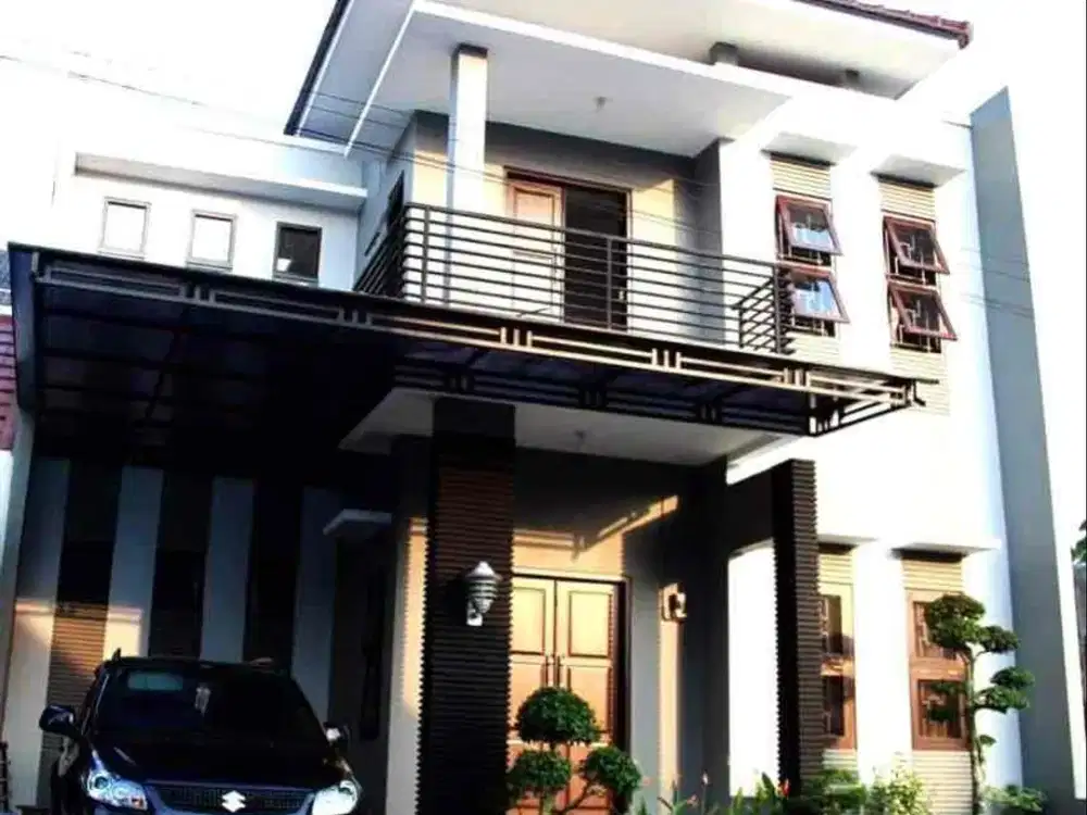 Rumah 2 Lantai di Cluster Selangkah ke Luwes