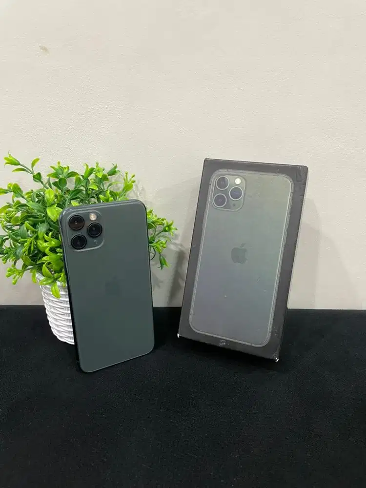 IPhone 11 Pro 512GB Green mulus Fullset BH 83% Sinyal Permanent