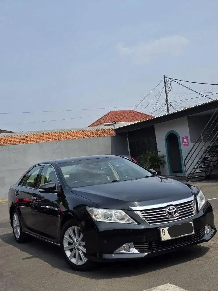 toyota camry 2.4 V automatic 2014