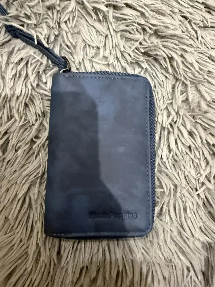 dompet pria brand hush puppies