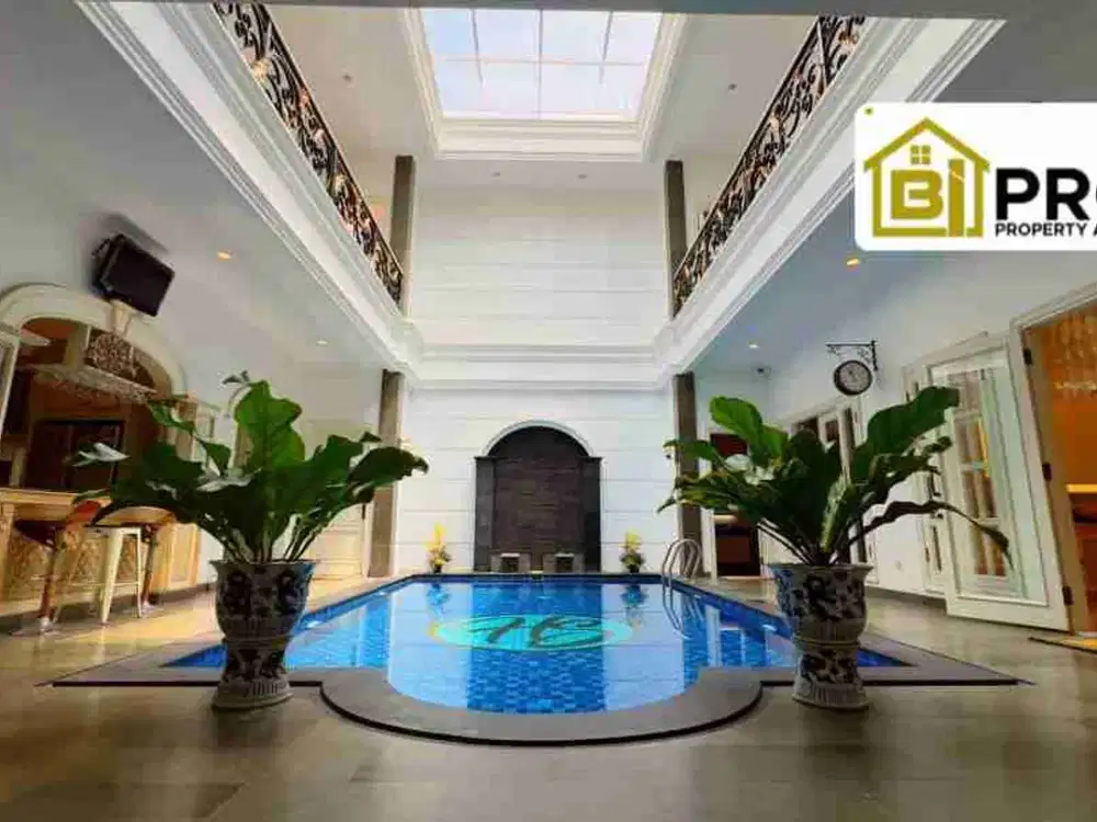 Rumah Mewah Bergaya Modern Klasik di Boulevard Raffles Hills Cibubur