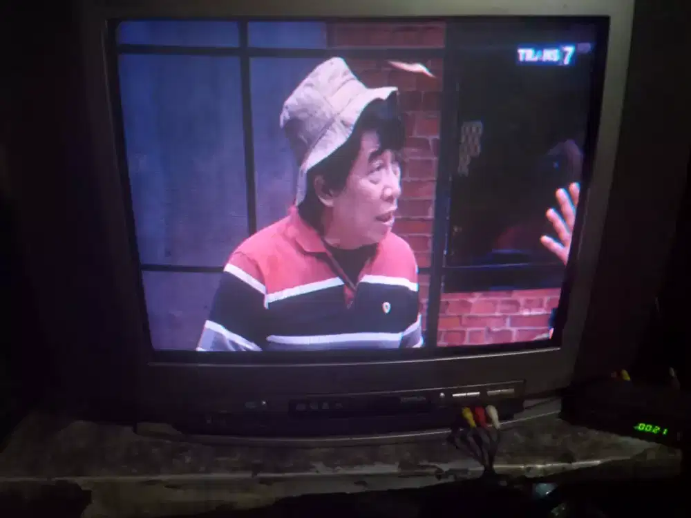 TV tabung Polytron 21 in MX minimax