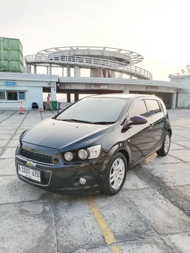Chevrolet Aveo 1.4 LT AT 2012 Hitam (Automatic) Pajak bln 8/27