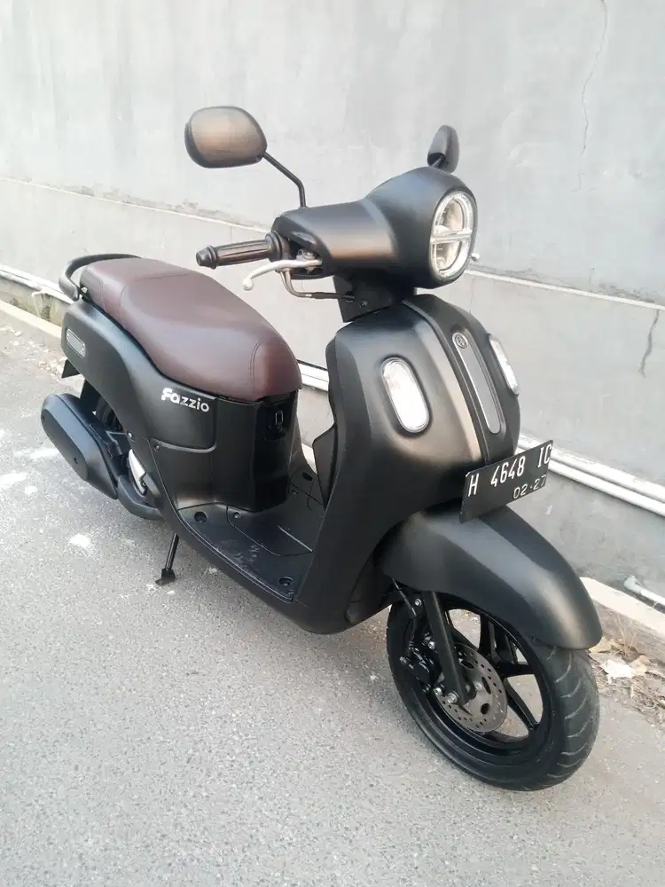 Yamaha Fazzio Lux 2022 Hitam