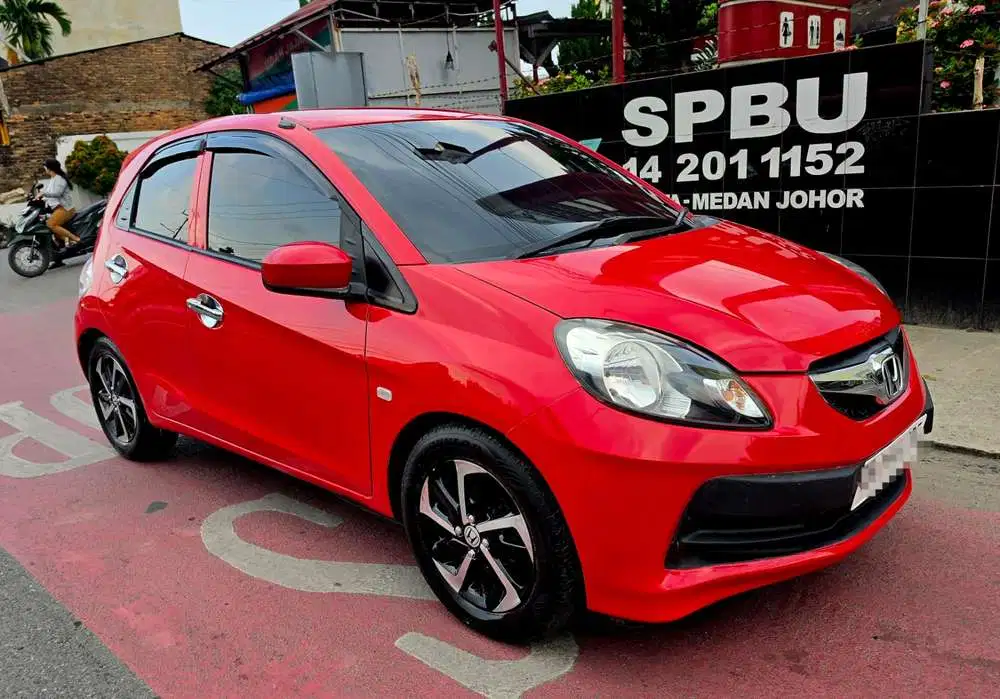 Honda Brio 2014 Bensin DP 5 JUTA