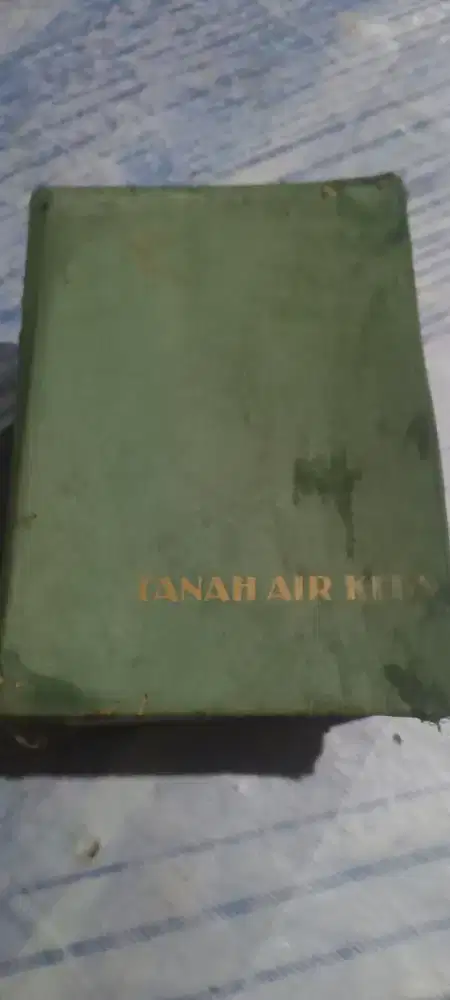 Buku koleksi langka antik tanah airku