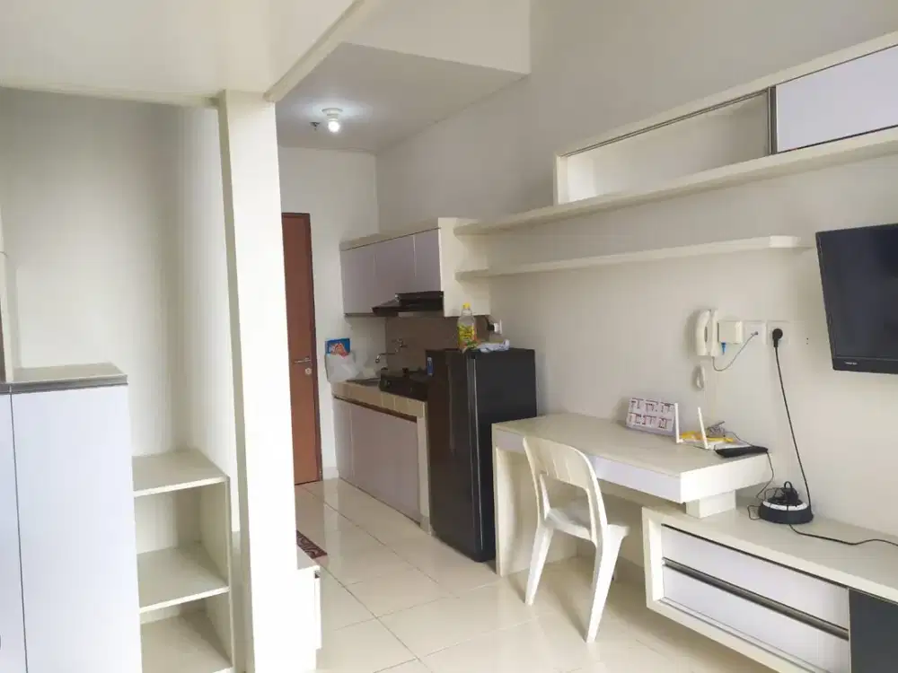 (SEWA BULANAN) STUDIO APARTEMEN DAVE DEPOK DEKAT UI