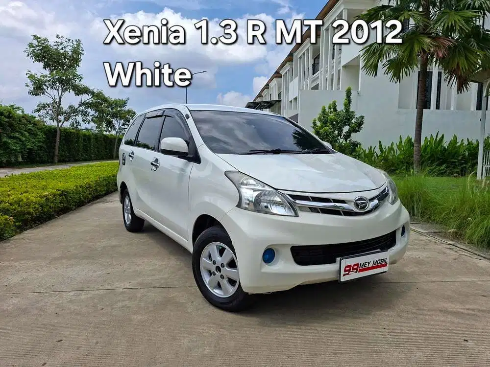 Daihatsu Xenia 1.3 R MT White 2012