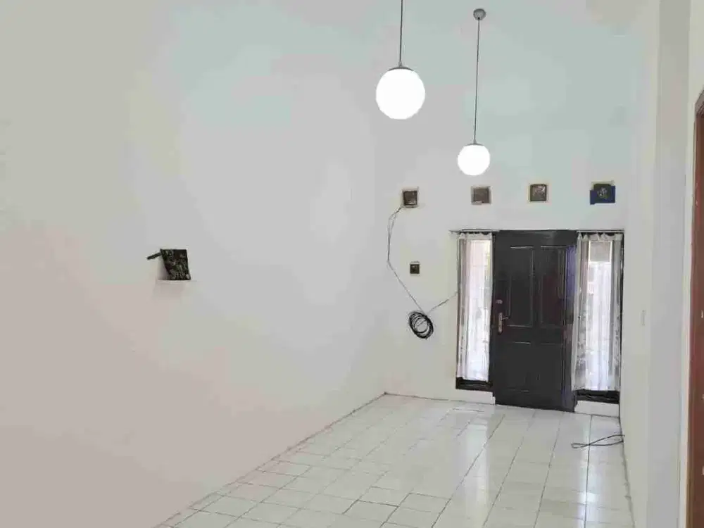 disewakan rumah di taman Kopo indah 3 siap huni