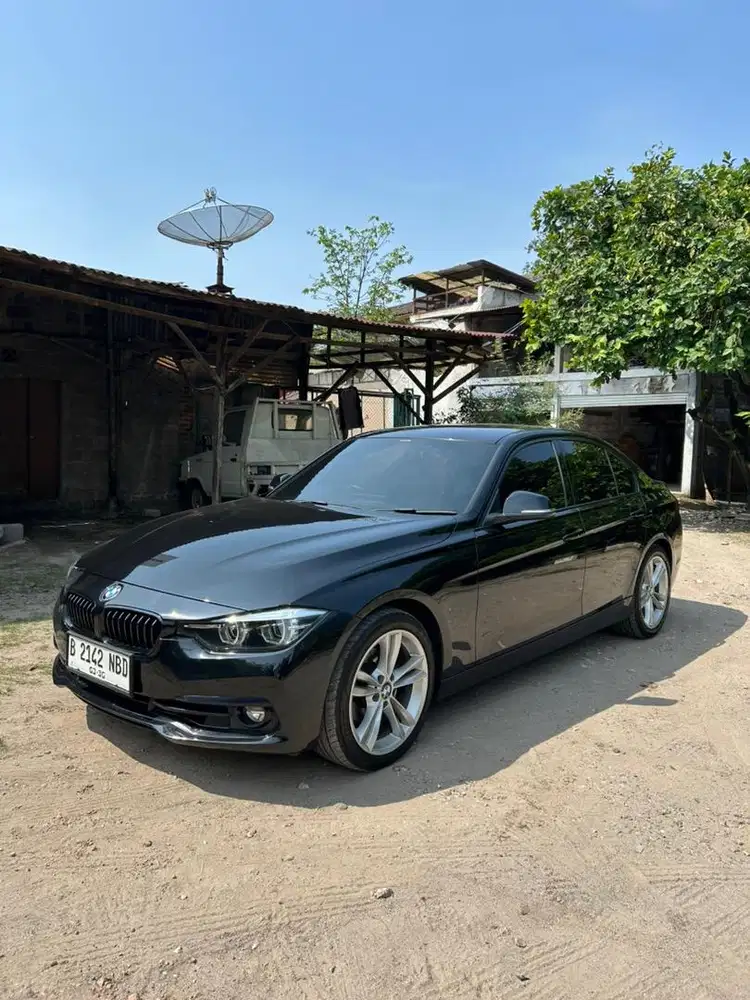 Bmw 320i 2020 shadow edition cash3580000