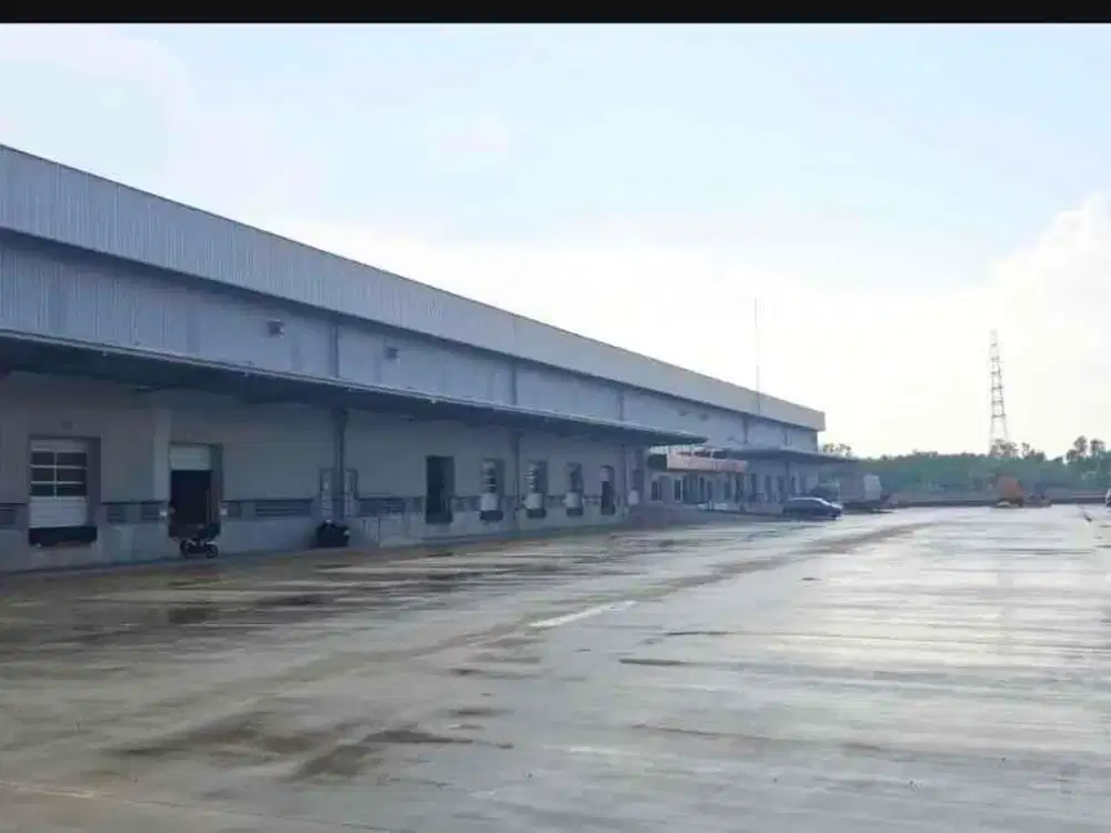 Di sewa gudang delta mas luas 1 hektar 1,7 bangunan 17.000 m2 luas tanah 2 hektar di deltamas Cikarang