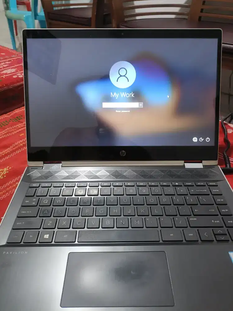 HP Pavilion x360 14-cd1021TX