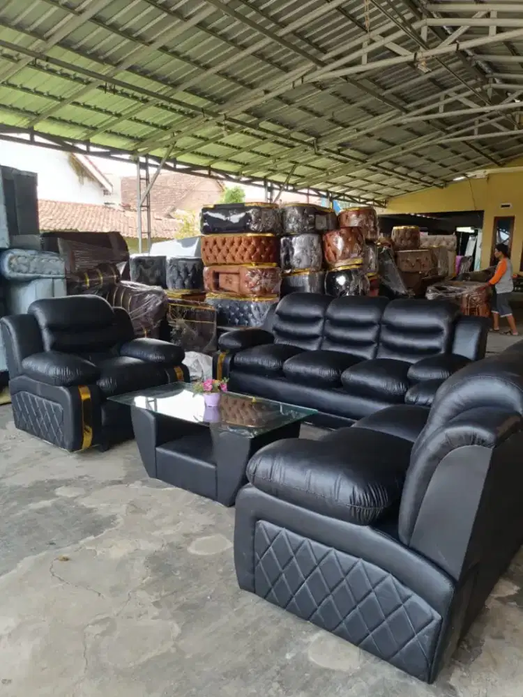 Sofa Gembul Monaco 321 + Meja
