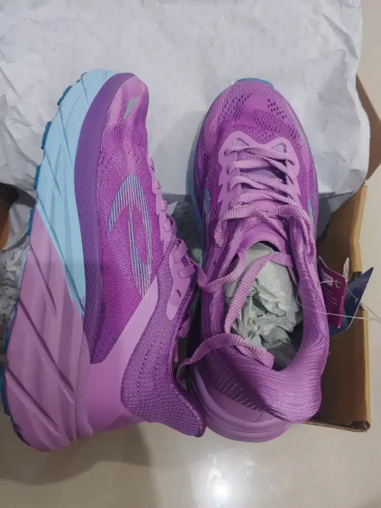 Di jual cepat sepatu nineten