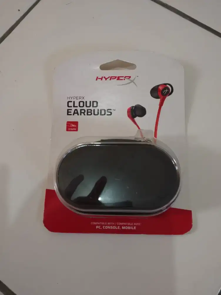 Earbad HyperX cloud