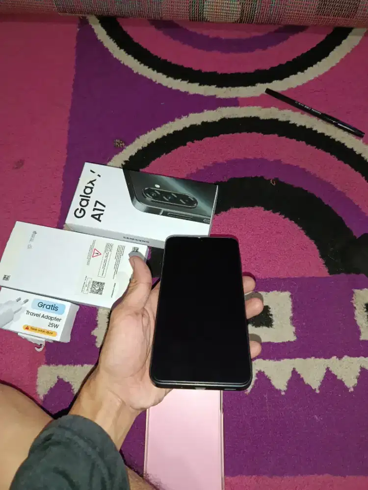 Samsung A17 8/128