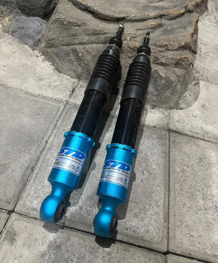 coilover belakang innova / fortuner