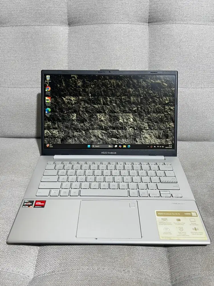 ASUS Vivobook Go 14 E1404FA Ryzen 5-7520U RAM 16GB LPDDR5 SSD 512GB